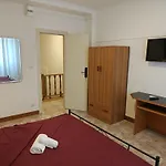 Bed & Breakfast Tidale Host House