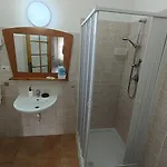 Bed & Breakfast Tidale Host House *