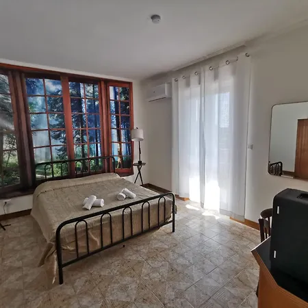 Tidale Host House Bed & Breakfast