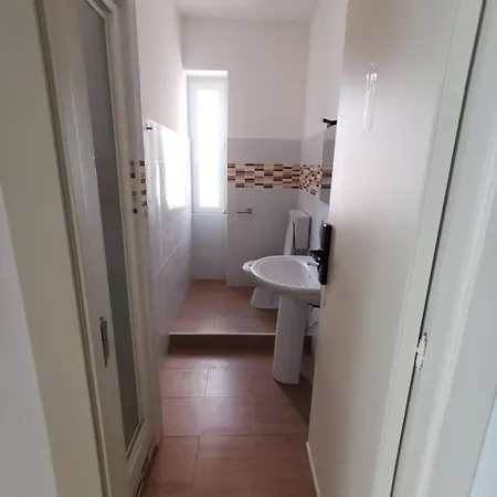 Tidale Host House