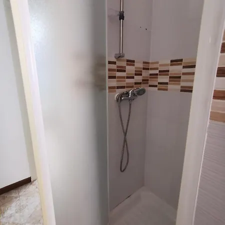 Tidale Host House فندق مبيت وإفطار *