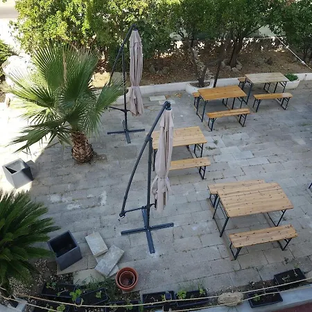 فندق مبيت وإفطار Tidale Host House *