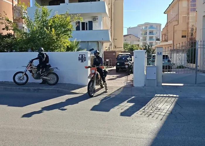 Nocleg ze śniadaniem Tidale Host House *