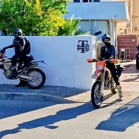 Tidale Host House Bed & Breakfast *